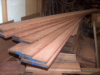 Click on thumbnail to enlarge 220.jpg